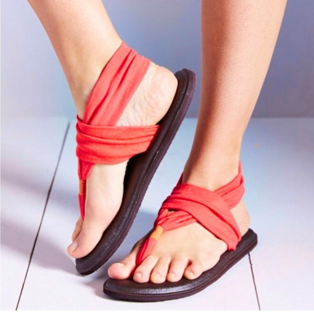 NWOT Sanuk Yoga Sling sandals
